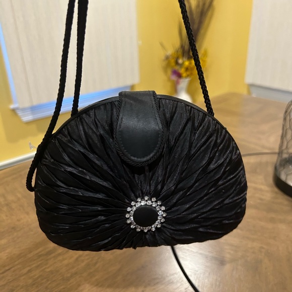 Elegant Black Evening Clutch with Crystal Accent, NWOT, 8 x 5. - Picture 10 of 10